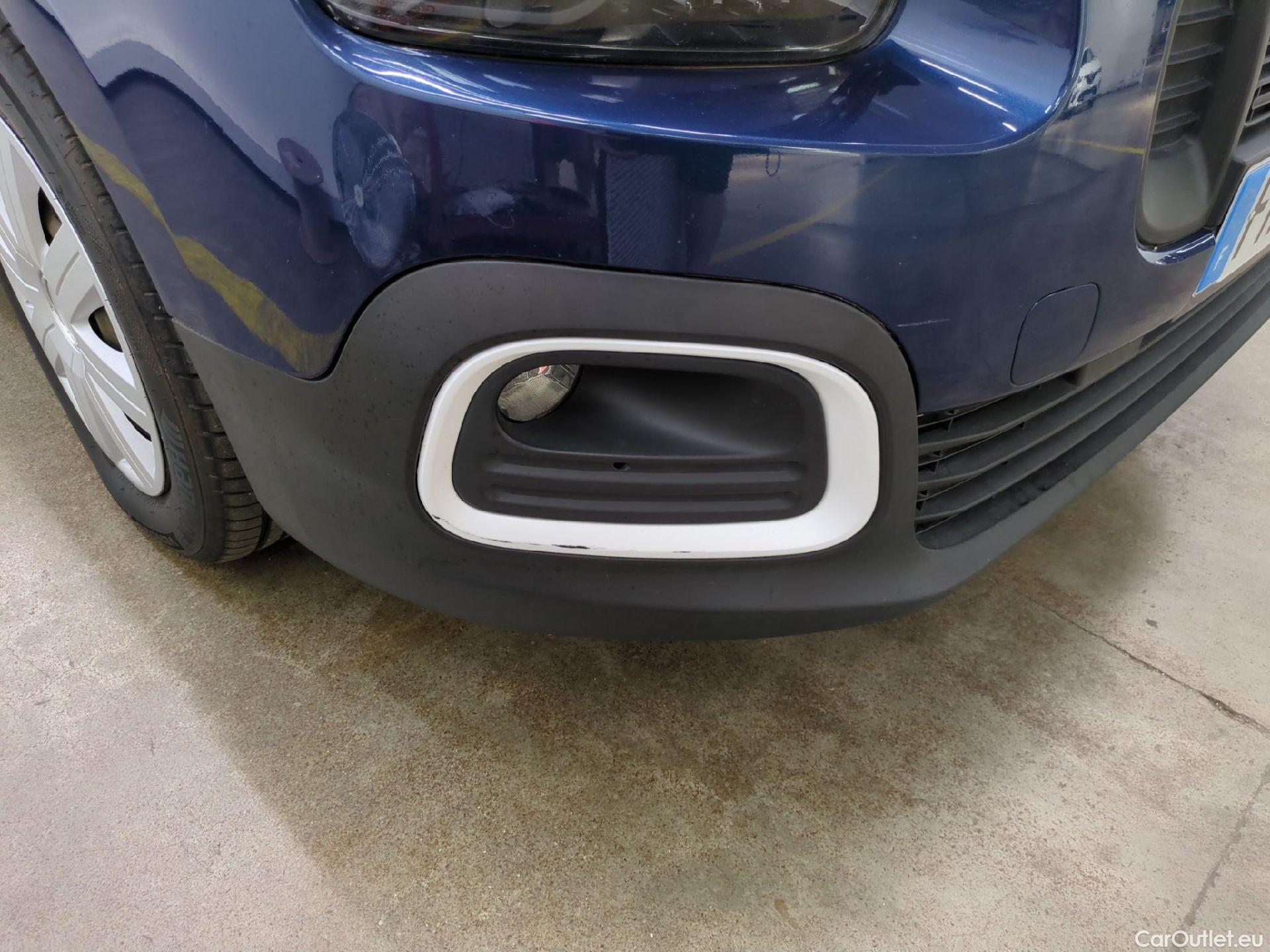  Citroen  Berlingo CITROEN  5p Monospace (MPV) Taille XL BlueHDi 100 BVM Feel #27