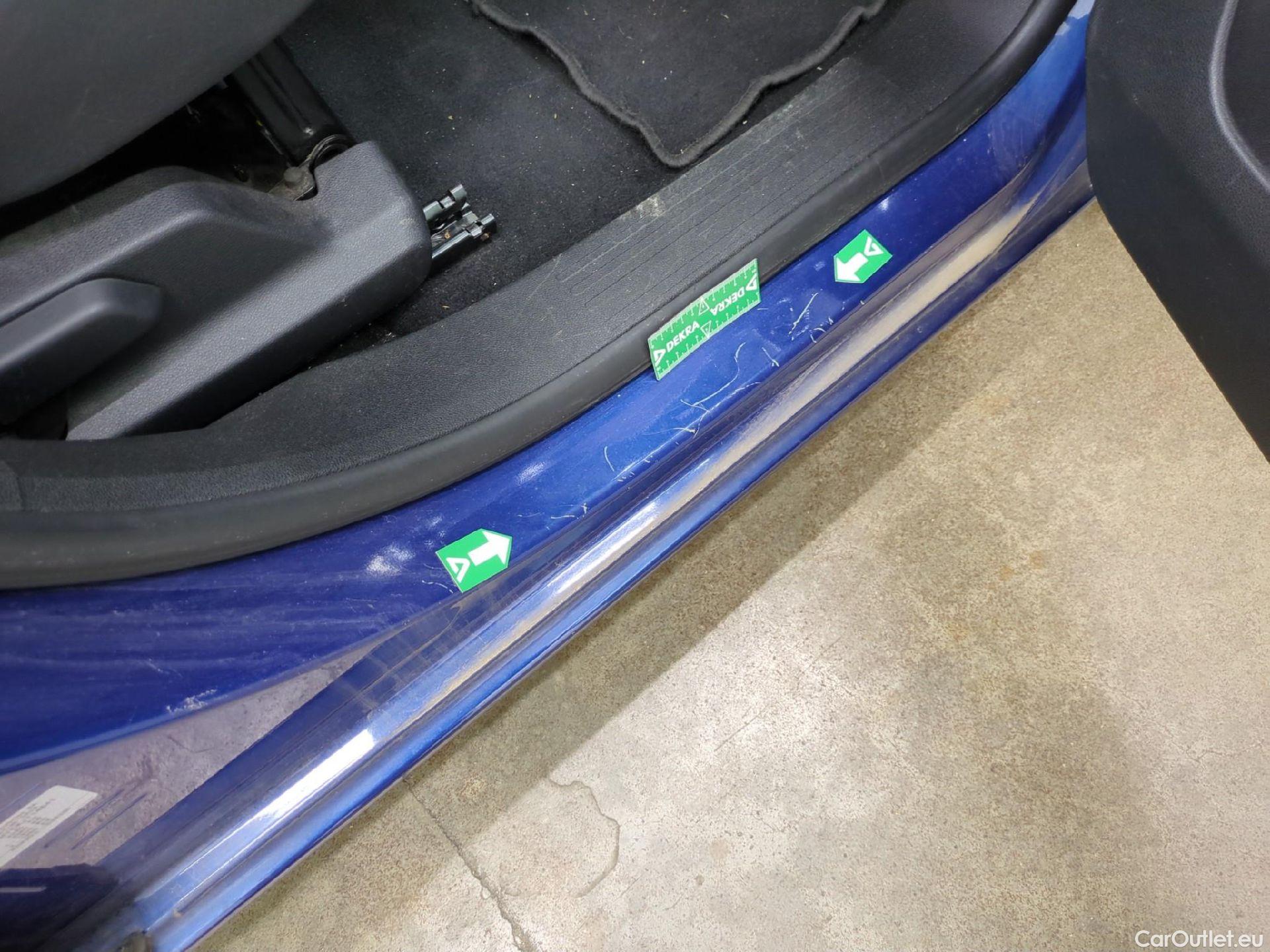  Citroen  Berlingo CITROEN  5p Monospace (MPV) Taille XL BlueHDi 100 BVM Feel #5