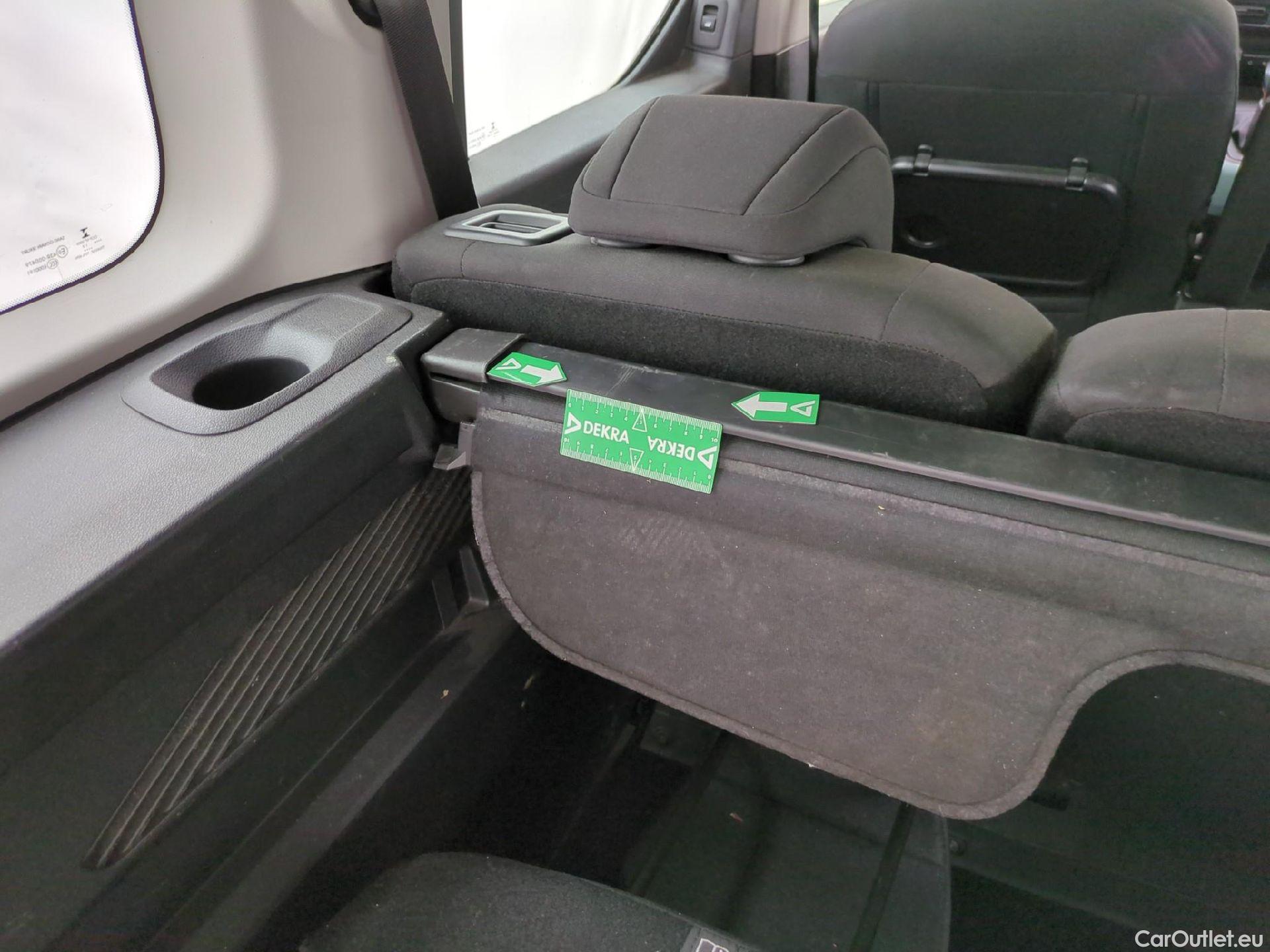  Citroen  Berlingo CITROEN  5p Monospace (MPV) Taille XL BlueHDi 100 BVM Feel #12