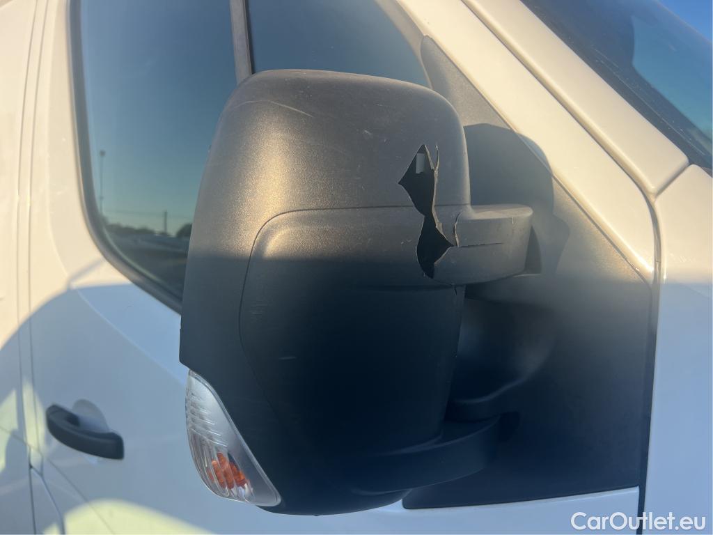  Renault  Master RENAULT  / 2019 / 4P / furgón Furgón T L1H1 2800 Bl dCi 100kW (135CV) #25