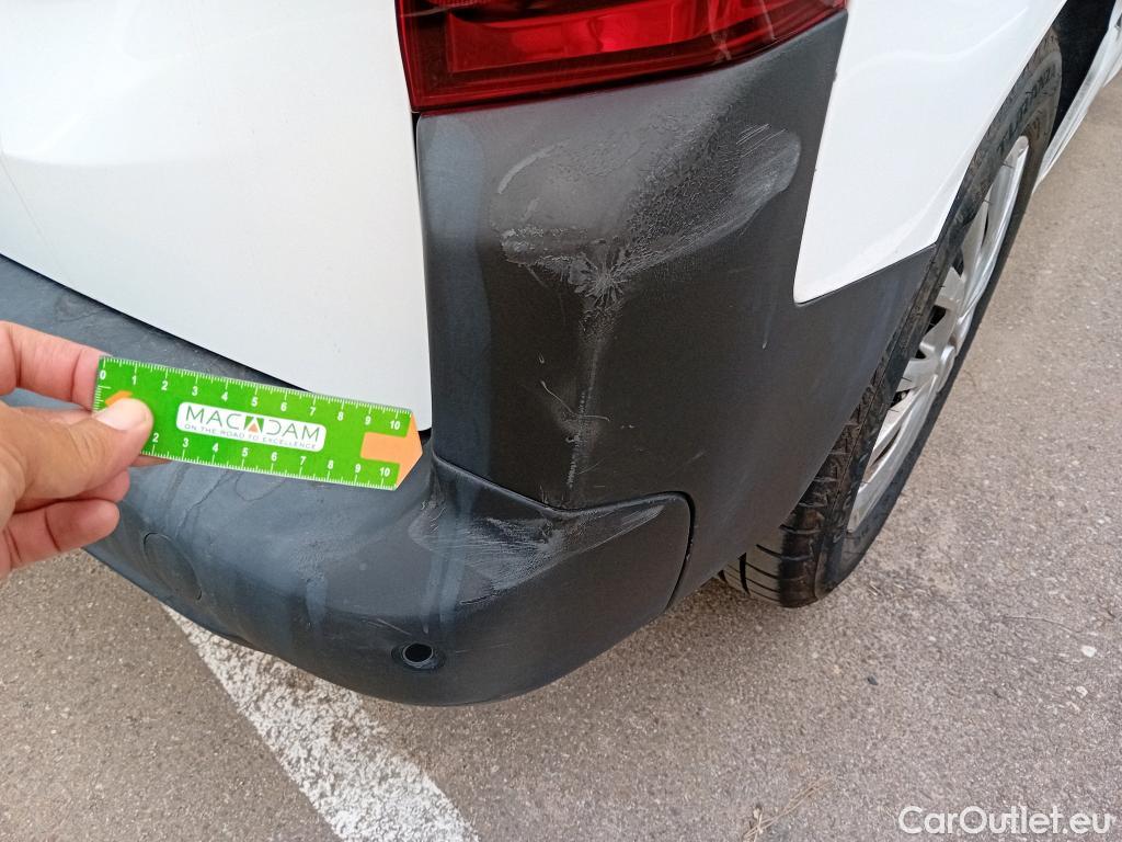  Citroen  Berlingo CITROEN  / 2018 / 5P / monovolumen compacto Talla M BlueHDi 100 S&S FEEL #32