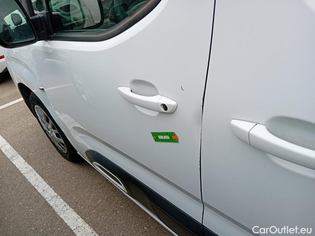  Citroen  Berlingo CITROEN  / 2018 / 5P / monovolumen compacto Talla M BlueHDi 100 S&S FEEL #17