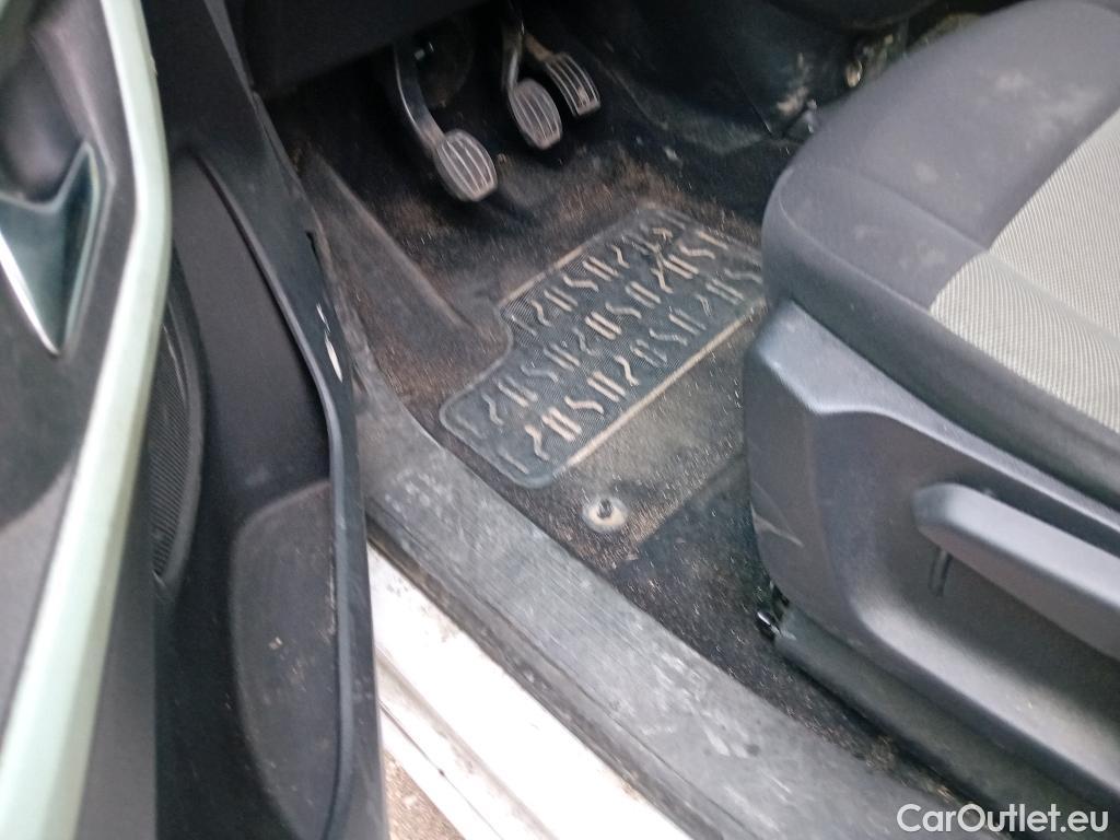  Citroen  Berlingo CITROEN  / 2018 / 5P / monovolumen compacto Talla M BlueHDi 100 S&S FEEL #26