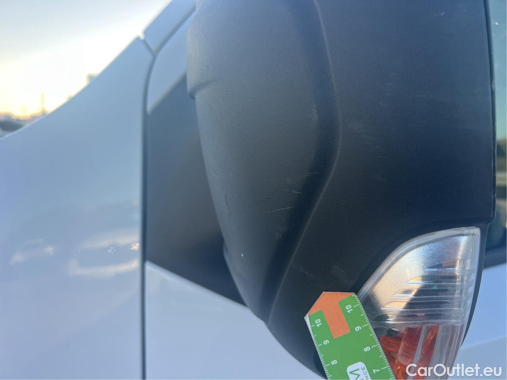  Renault  Master RENAULT  / 2019 / 4P / furgón Furgón T L1H1 2800 Bl dCi 100kW (135CV) #47