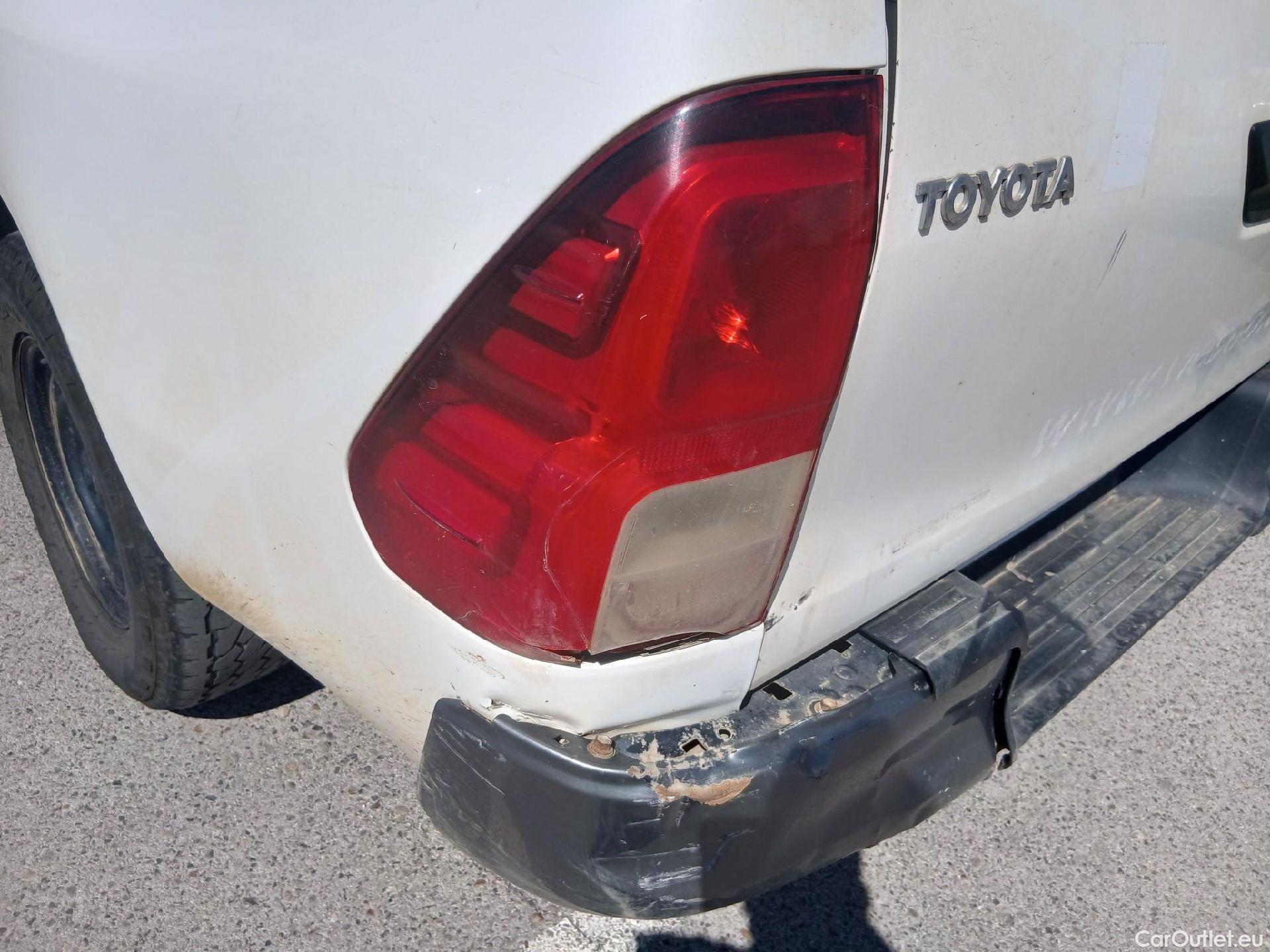  Toyota  Hilux TOYOTA  VU 2p 7G pickup 2.4 D-4D Cabina Extra GX 4x4 #23