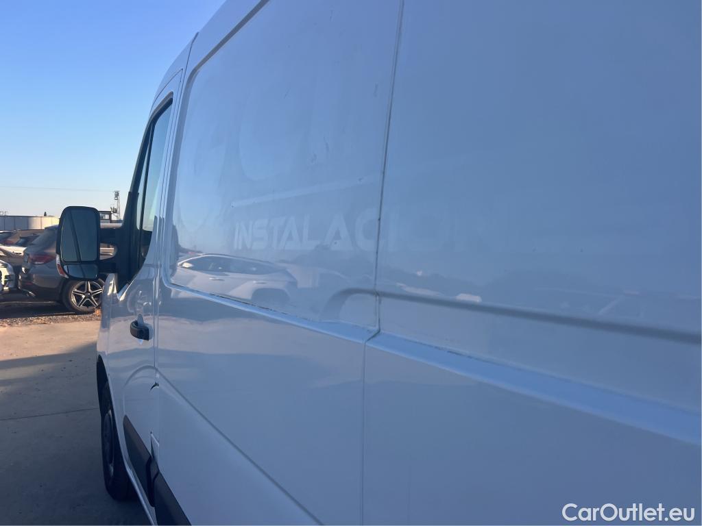  Renault  Master RENAULT  / 2019 / 4P / furgón Furgón T L1H1 2800 Bl dCi 100kW (135CV) #14