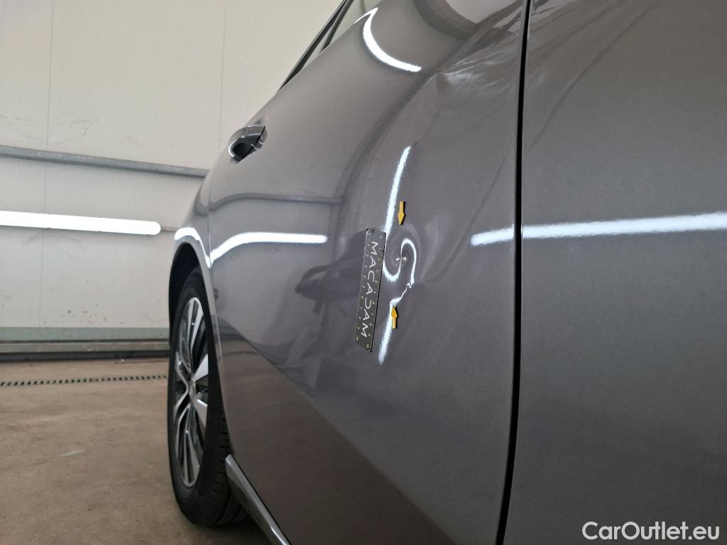  Mercedes  A-Klasse MERCEDES-BENZ Classe A Berline / 2018 / 4P / Berline A 180 d Business Line 8G-DCT #9