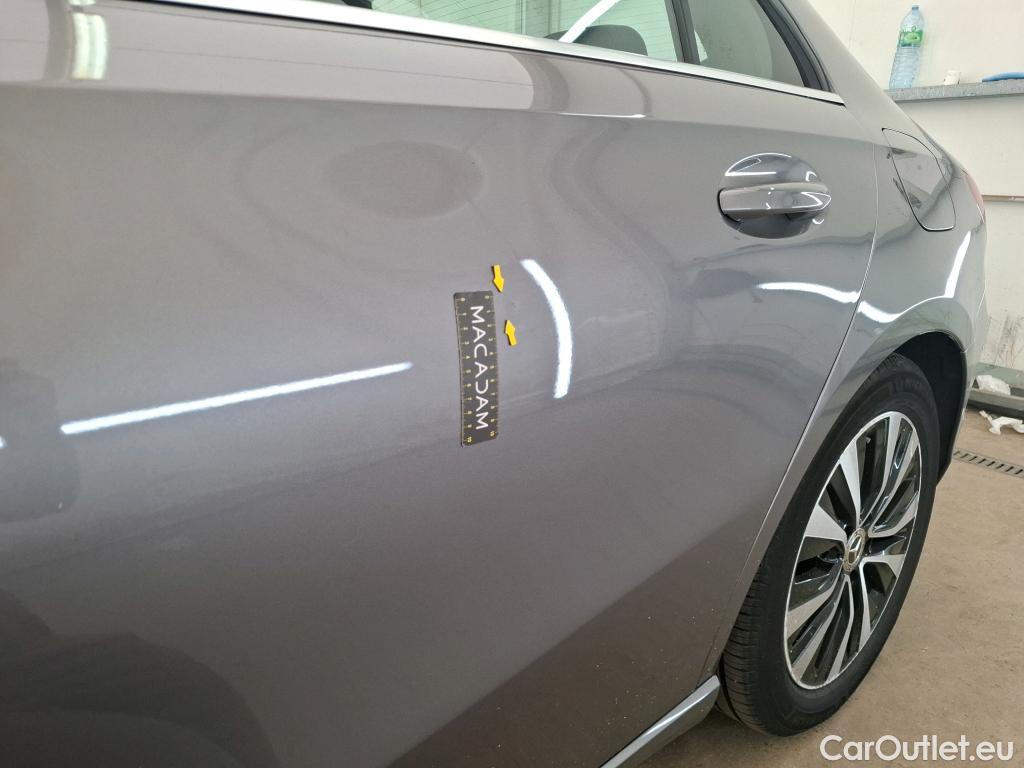  Mercedes  A-Klasse MERCEDES-BENZ Classe A Berline / 2018 / 4P / Berline A 180 d Business Line 8G-DCT #54