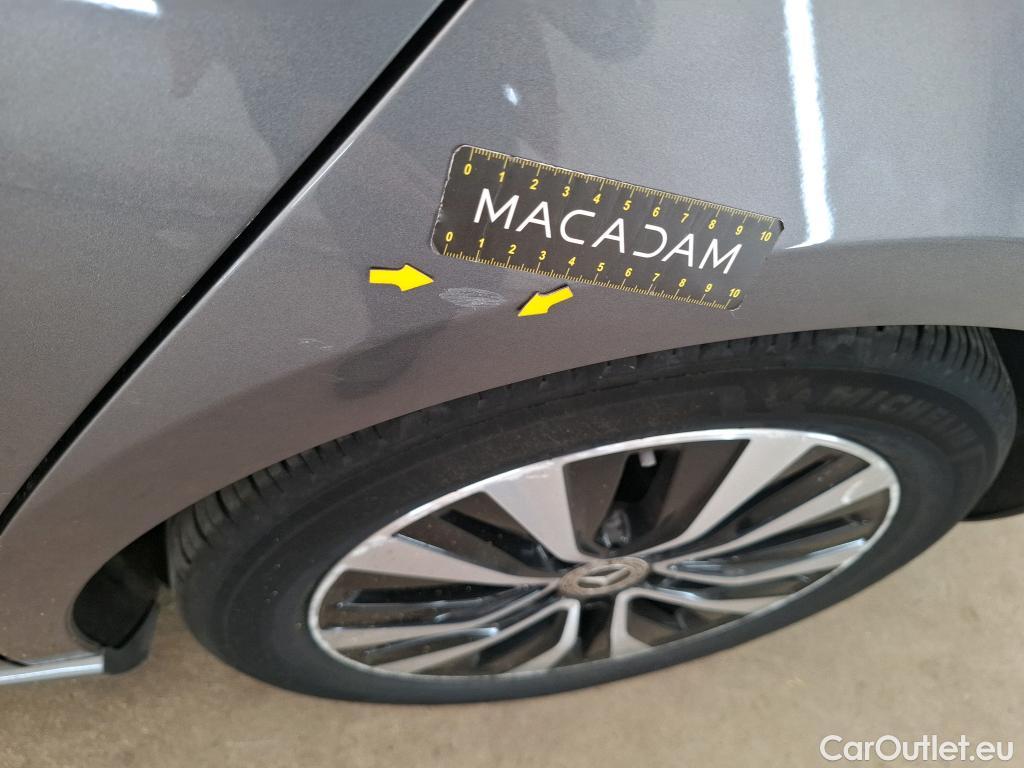  Mercedes  A-Klasse MERCEDES-BENZ Classe A Berline / 2018 / 4P / Berline A 180 d Business Line 8G-DCT #2