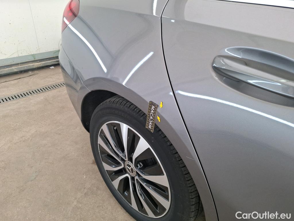  Mercedes  A-Klasse MERCEDES-BENZ Classe A Berline / 2018 / 4P / Berline A 180 d Business Line 8G-DCT #10
