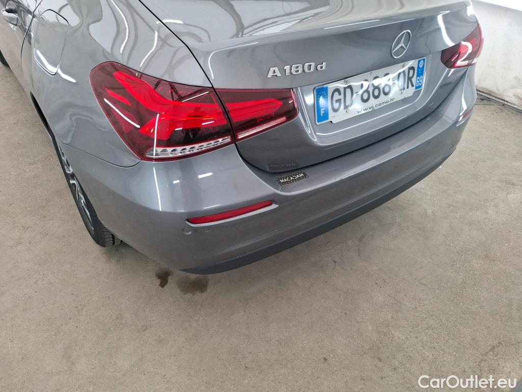  Mercedes  A-Klasse MERCEDES-BENZ Classe A Berline / 2018 / 4P / Berline A 180 d Business Line 8G-DCT #68