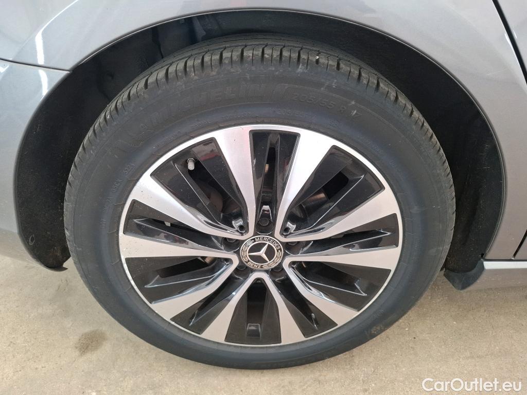  Mercedes  A-Klasse MERCEDES-BENZ Classe A Berline / 2018 / 4P / Berline A 180 d Business Line 8G-DCT #20