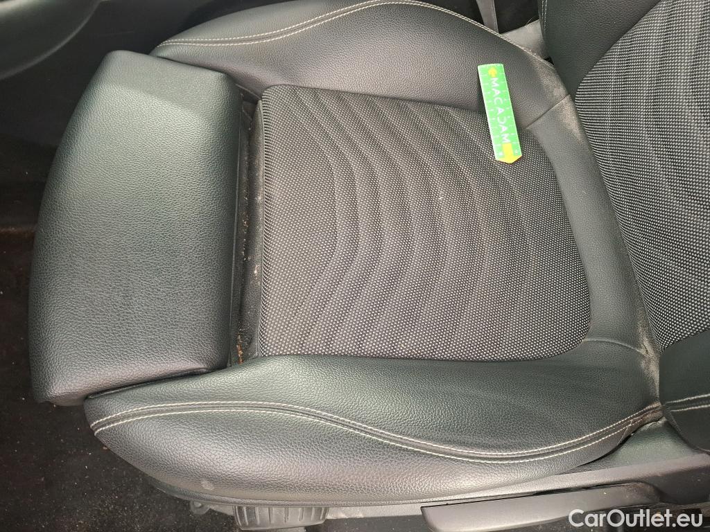  Mercedes  GLA MERCEDES-BENZ  / 2020 / 5P / SUV 2.0  200 D BUSINESS LINE DCT #19