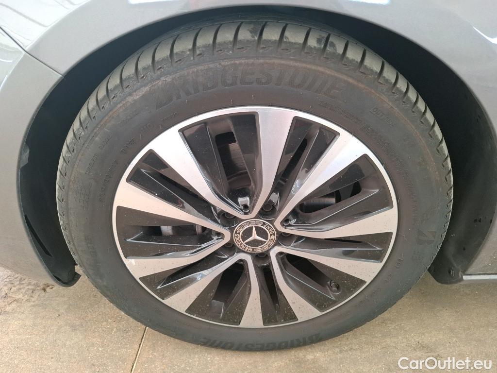  Mercedes  A-Klasse MERCEDES-BENZ Classe A Berline / 2018 / 4P / Berline A 180 d Business Line 8G-DCT #63