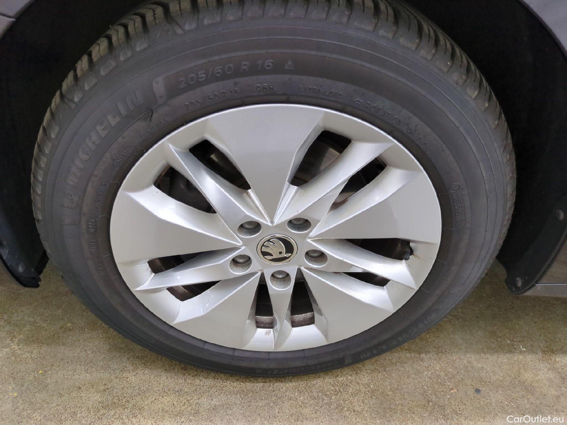  Skoda  Octavia  Break Business 2.0 TDI 115CV BVA7 E6d #10
