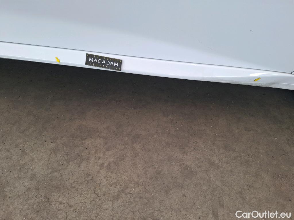  Peugeot  208  Premium 1.5 HDi 100CV BVM6 E6d #2