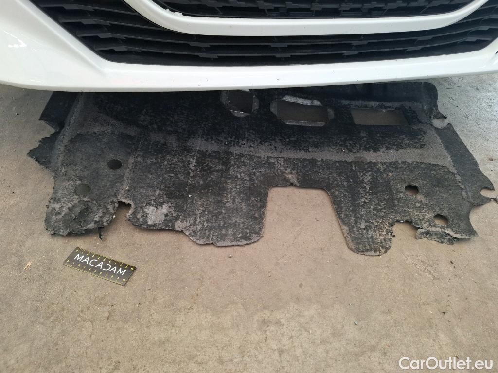  Peugeot  208  Premium 1.5 HDi 100CV BVM6 E6d #18