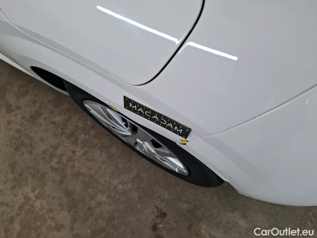  Peugeot  208  Premium 1.5 HDi 100CV BVM6 E6d #13