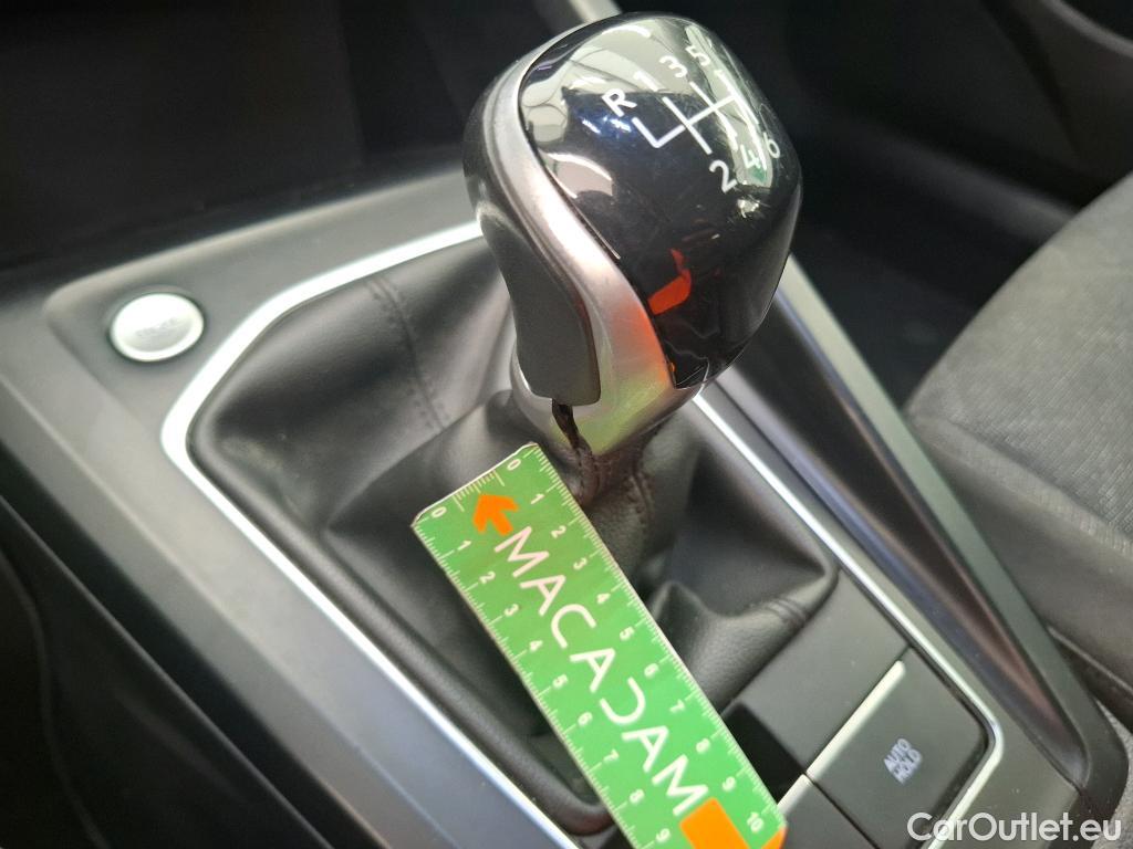  Volkswagen  Golf  / 2020 / 5P / Berline / VU 1.0 TSI OPF 110 BVM6 Life Busi / TRANSFO VP/VF #37