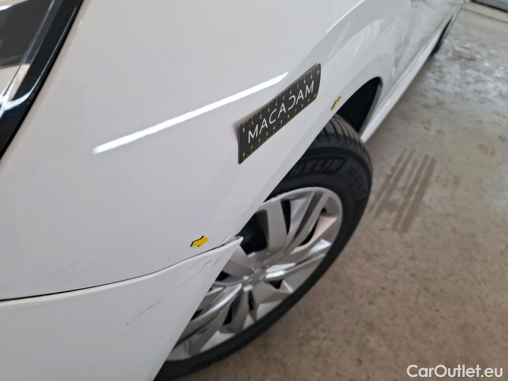  Peugeot  208  Premium 1.5 HDi 100CV BVM6 E6d #10
