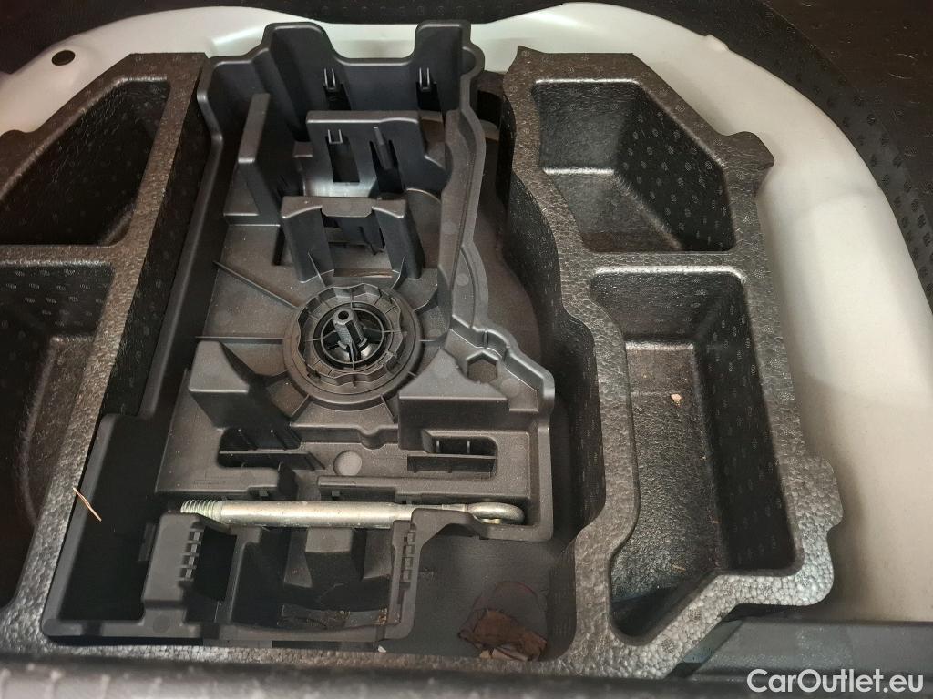  Peugeot  208  Premium 1.5 HDi 100CV BVM6 E6d #54