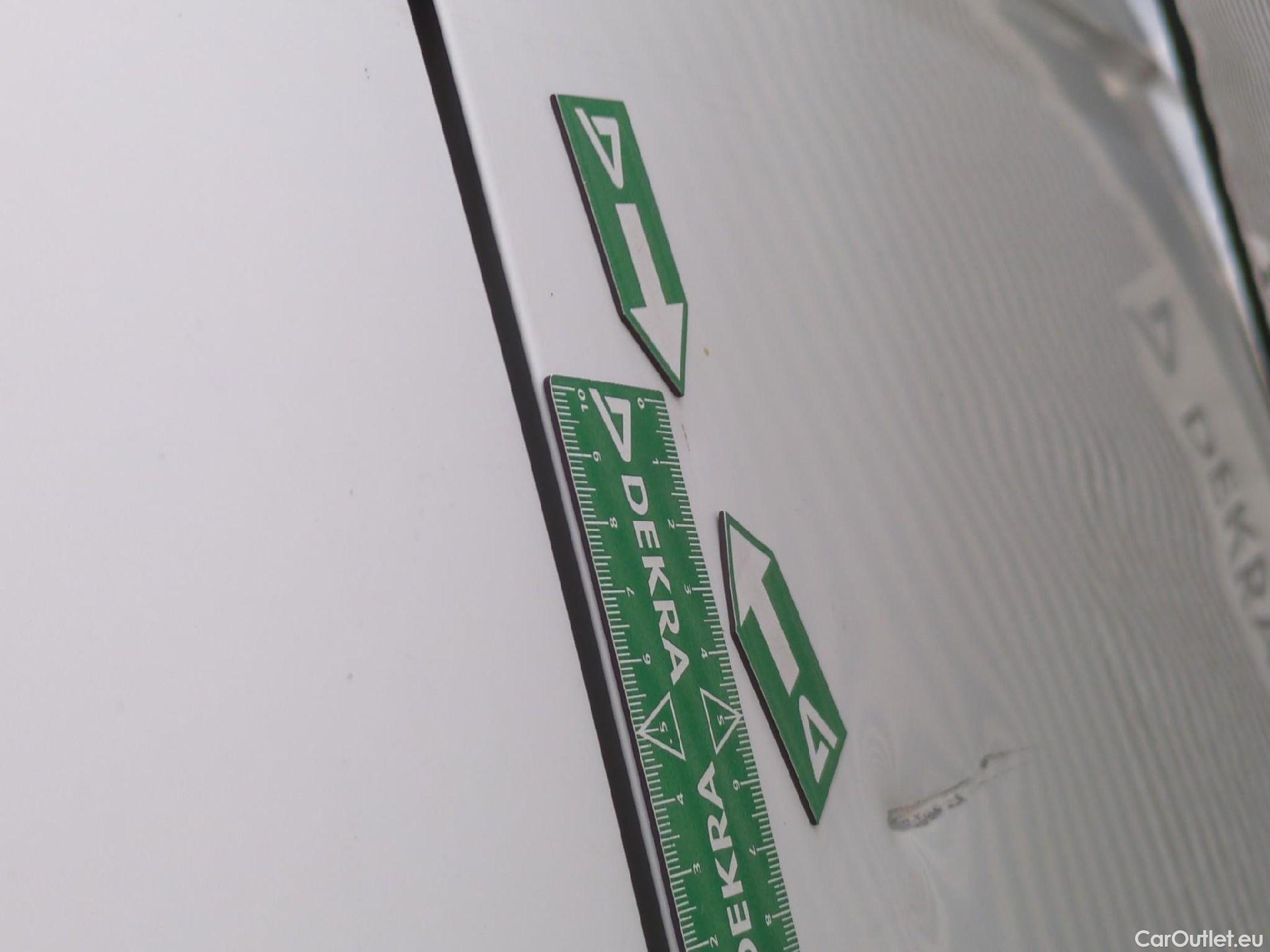  Peugeot  Expert PEUGEOT  VU 4p Fourgon BLUEHDI 120 S&S STANDARD PREMIUM PA #16