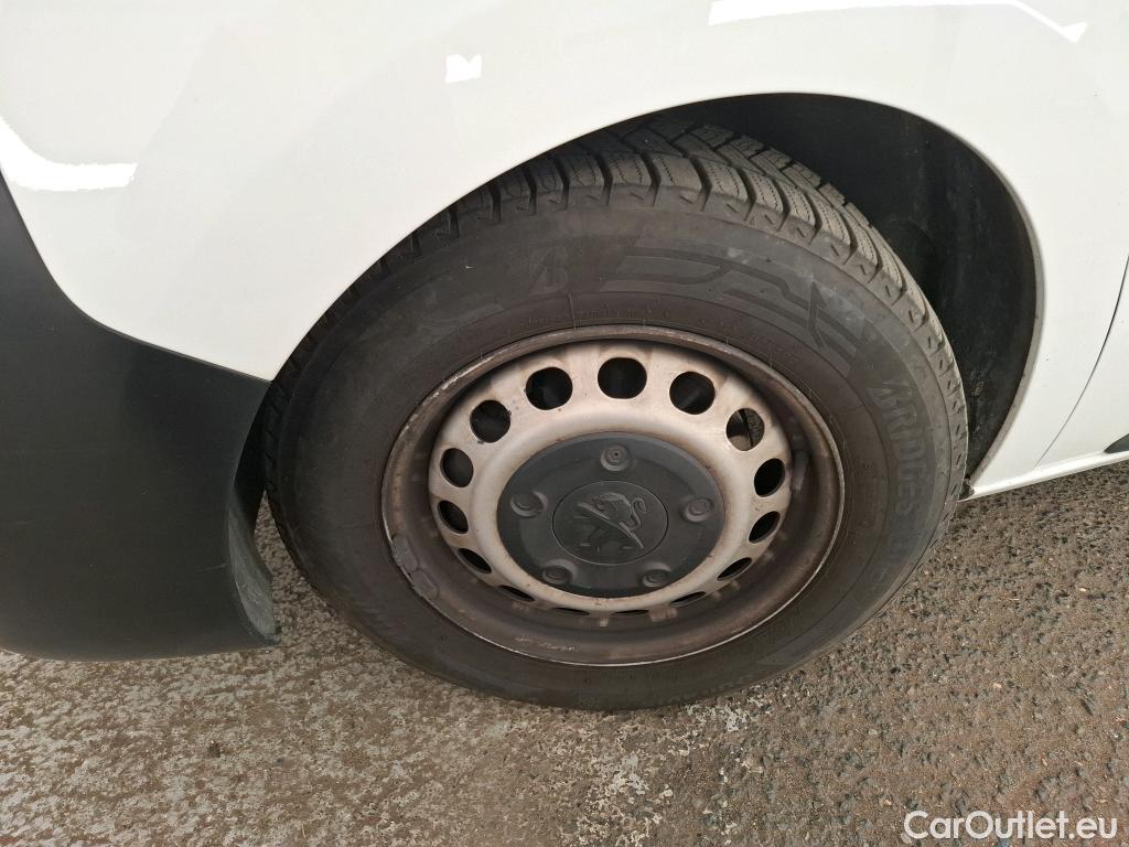  Peugeot  Expert  Fourgon Premium Standard 1.5 HDi 120CV BVM6 E6dT #21