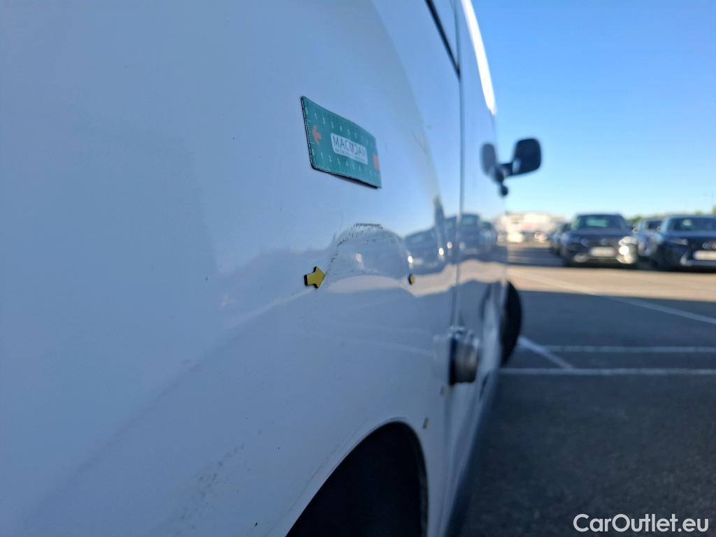  Citroen  Jumpy  Fourgon Club XL 2.0 BlueHDi 120CV BVM6 E6dT #24