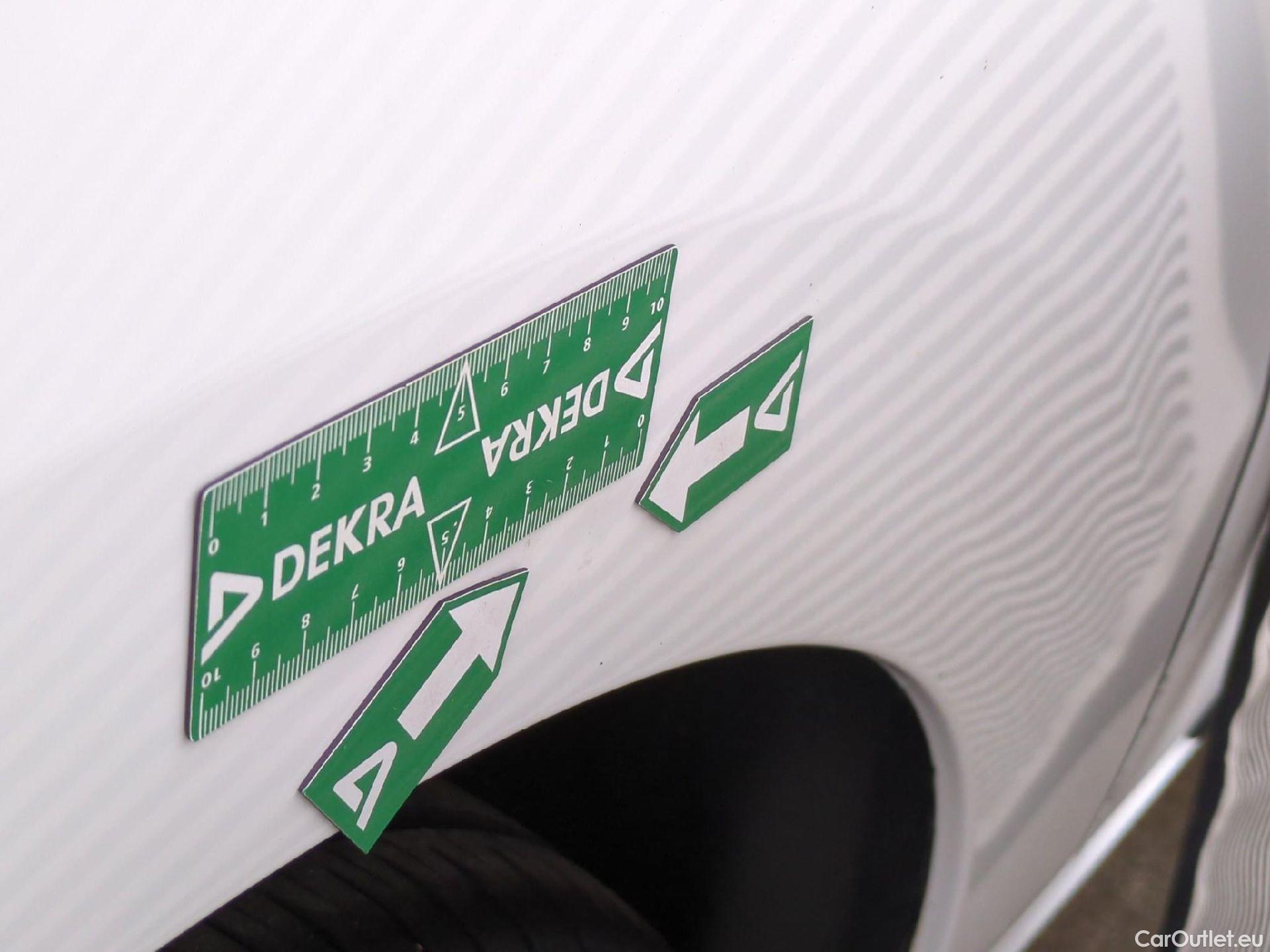  Peugeot  Expert PEUGEOT  VU 4p Fourgon BLUEHDI 120 S&S STANDARD PREMIUM PA #12