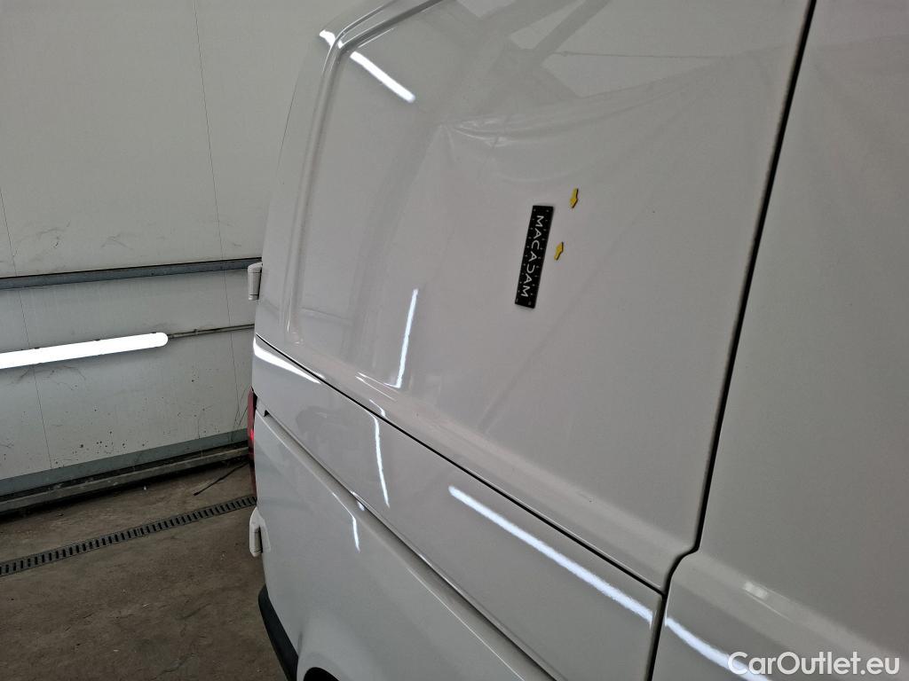  Volkswagen  Transporter VOLKSWAGEN  / 2019 / 4P / Fourgon tôlé 2.0 TDi 150 DSG7 L1H1 Business Line #24