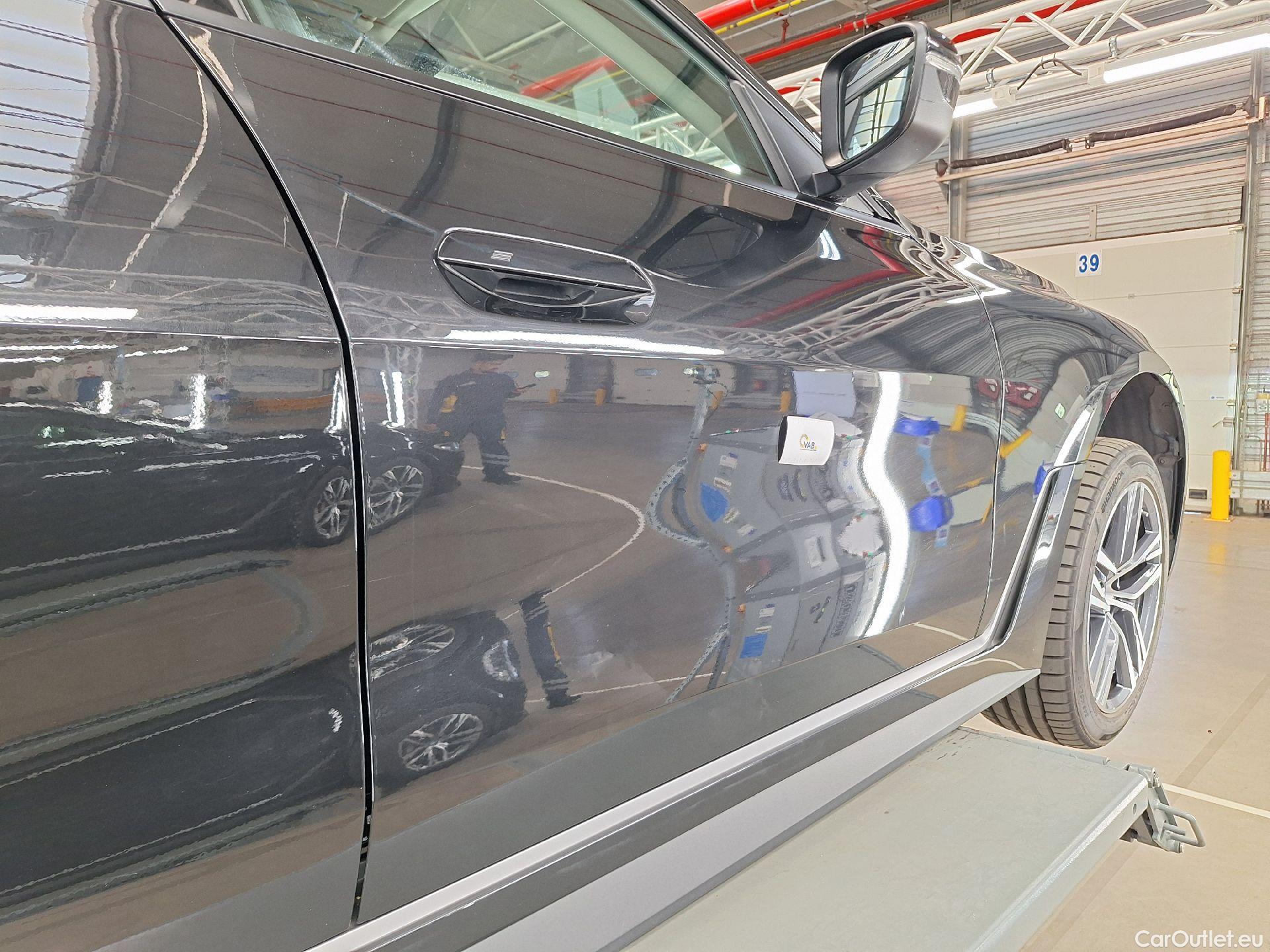  Bmw  Serie 4 BMW, i4 '21 BEV, BMW i4 eDrive40 5d #24
