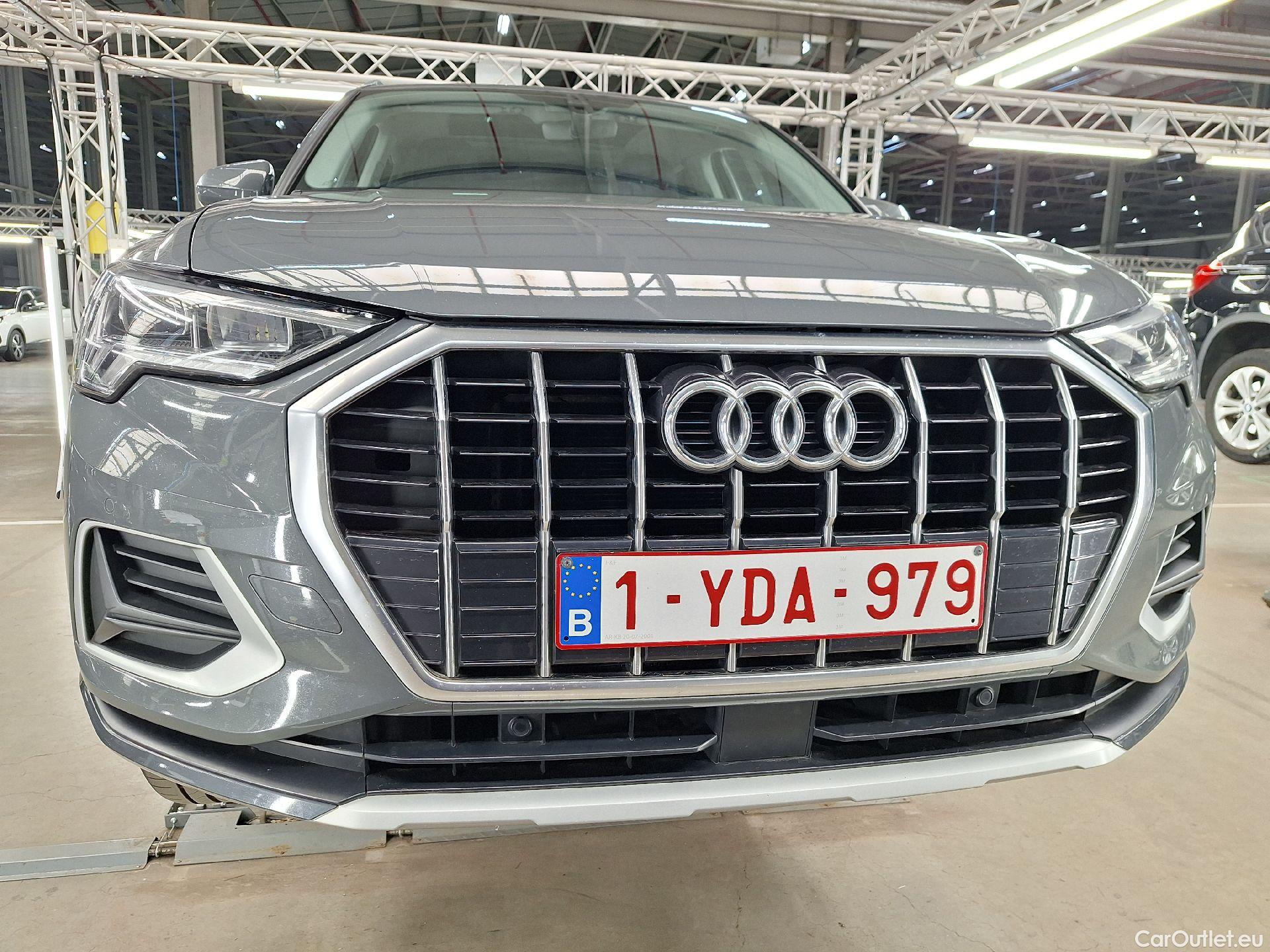  Audi  Q3 Audi,  '18, Audi  35 TDI S tronic Advanced Business Editio 5 #1