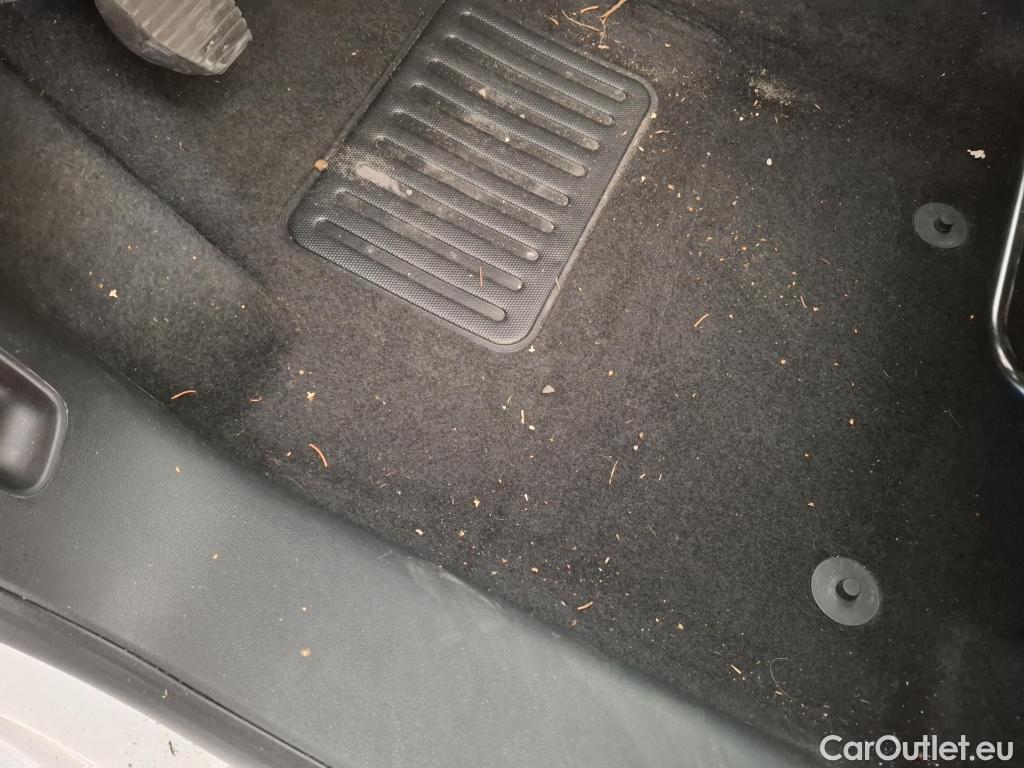  Citroen  C3  Société Feel 1.2 PureTech 80CV BVM5 E6dT #27