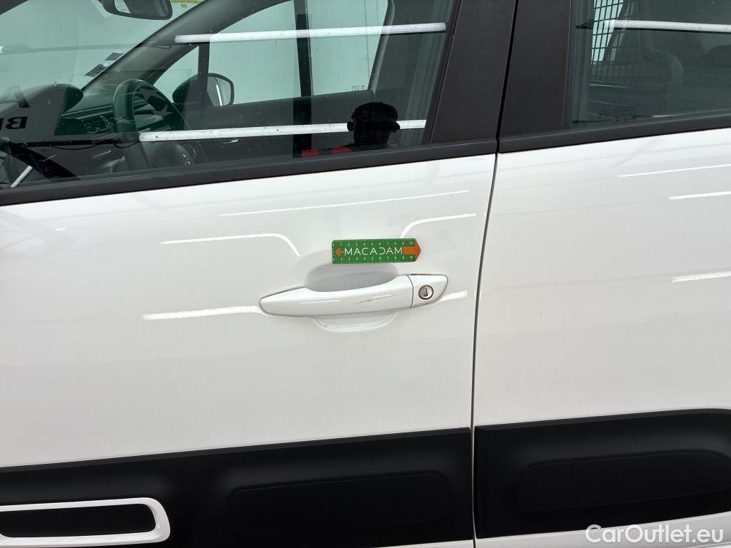  Citroen  C3  Société Feel 1.5 BlueHDI 100CV BVM5 E6dT #20