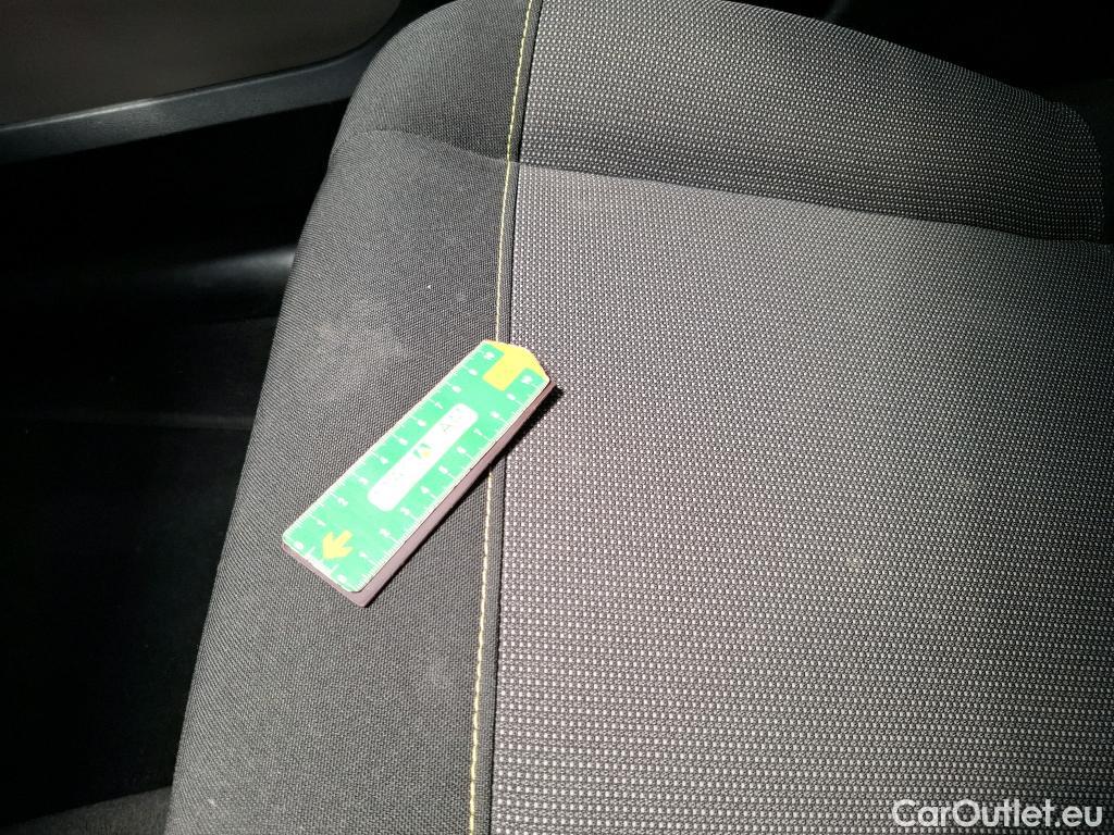  Citroen  C3  Société Feel Nav 1.2 PureTech 80CV BVM5 E6d #30