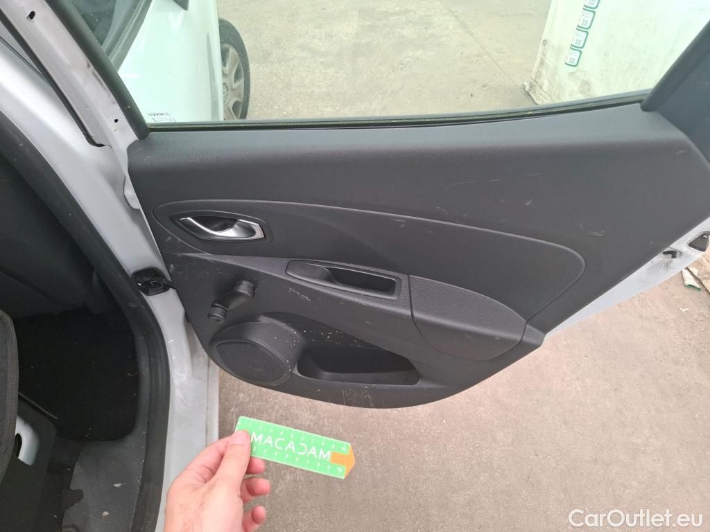  Renault  Clio  IV Air 1.5 dCi 75CV BVM5 E6 #31