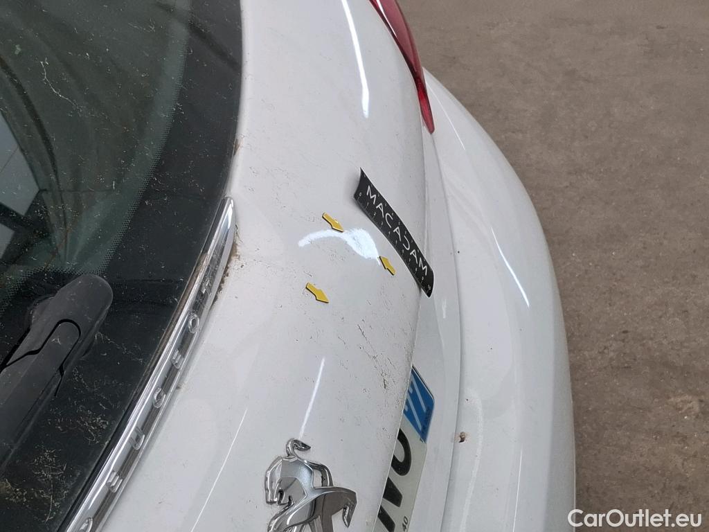  Peugeot  208  Affaire Premium Pack 1.6 HDi 75CV BVM5 E6 #24