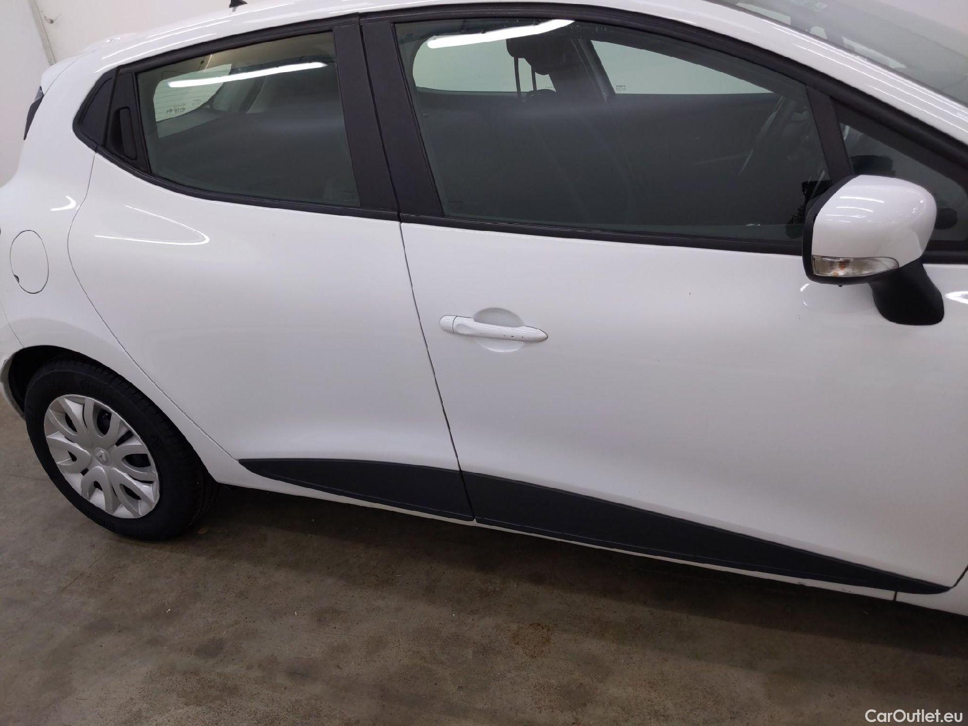  Renault  Clio  Société VU 5p Berline Air Medianav dCi 75 - 18 #46