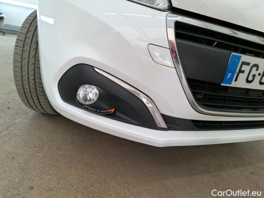  Peugeot  208  Affaire Premium Pack 1.2 80CV BVM5 E6dT #18