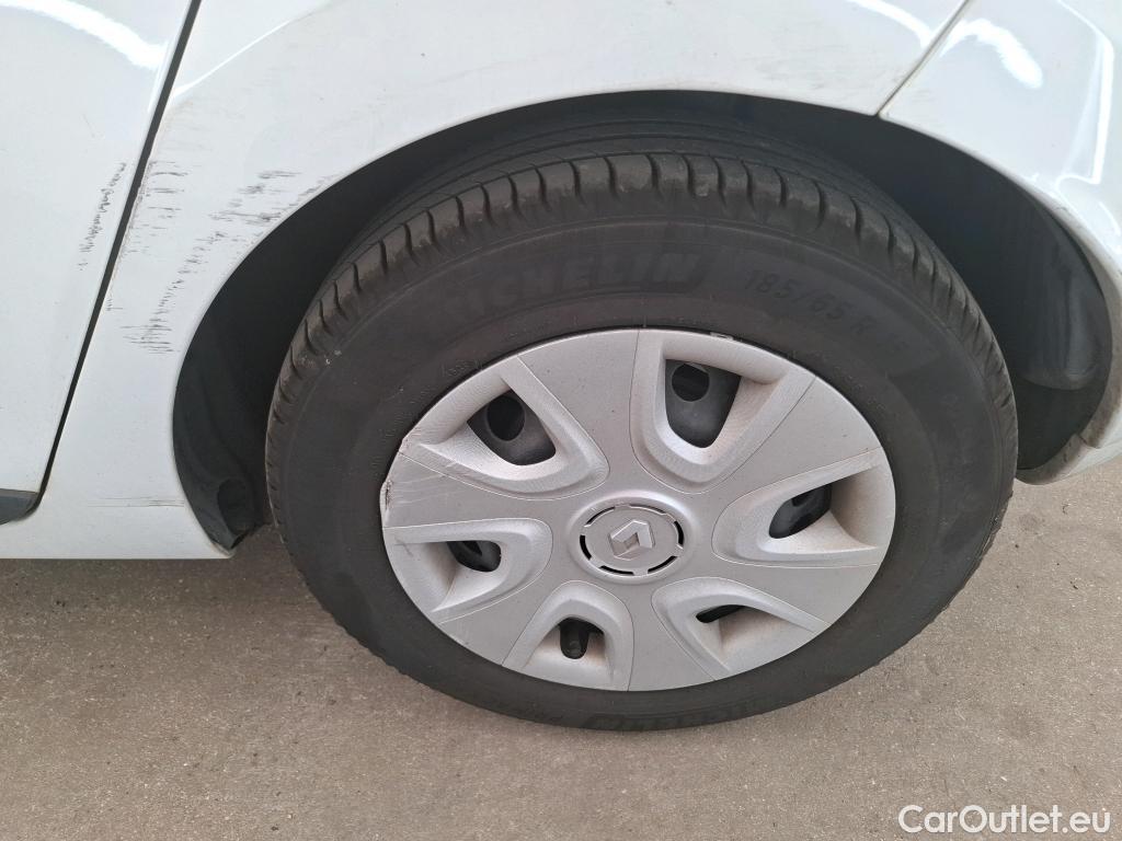  Renault  Clio  IV Air 1.5 dCi 75CV BVM5 E6 #52