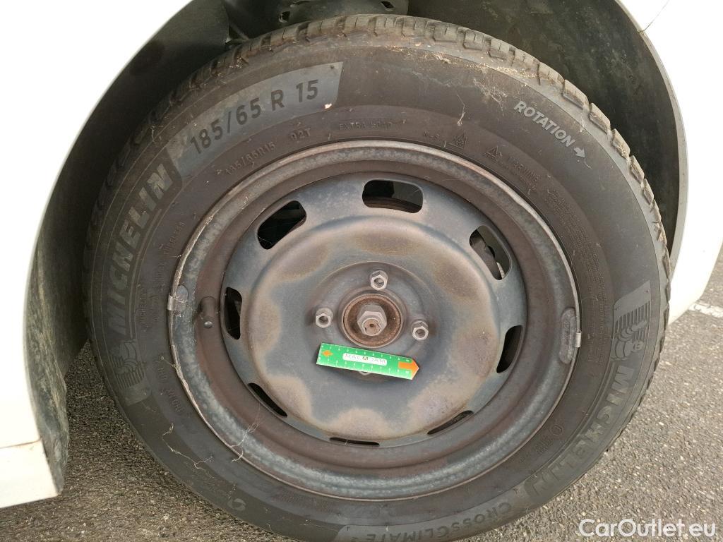  Peugeot  208  Affaire Premium Pack 1.5 HDi 100CV BVM5 E6dT #36
