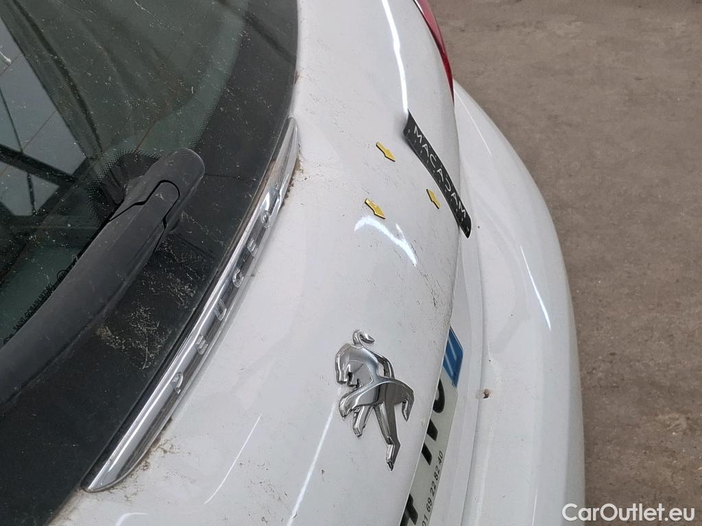  Peugeot  208  Affaire Premium Pack 1.6 HDi 75CV BVM5 E6 #25