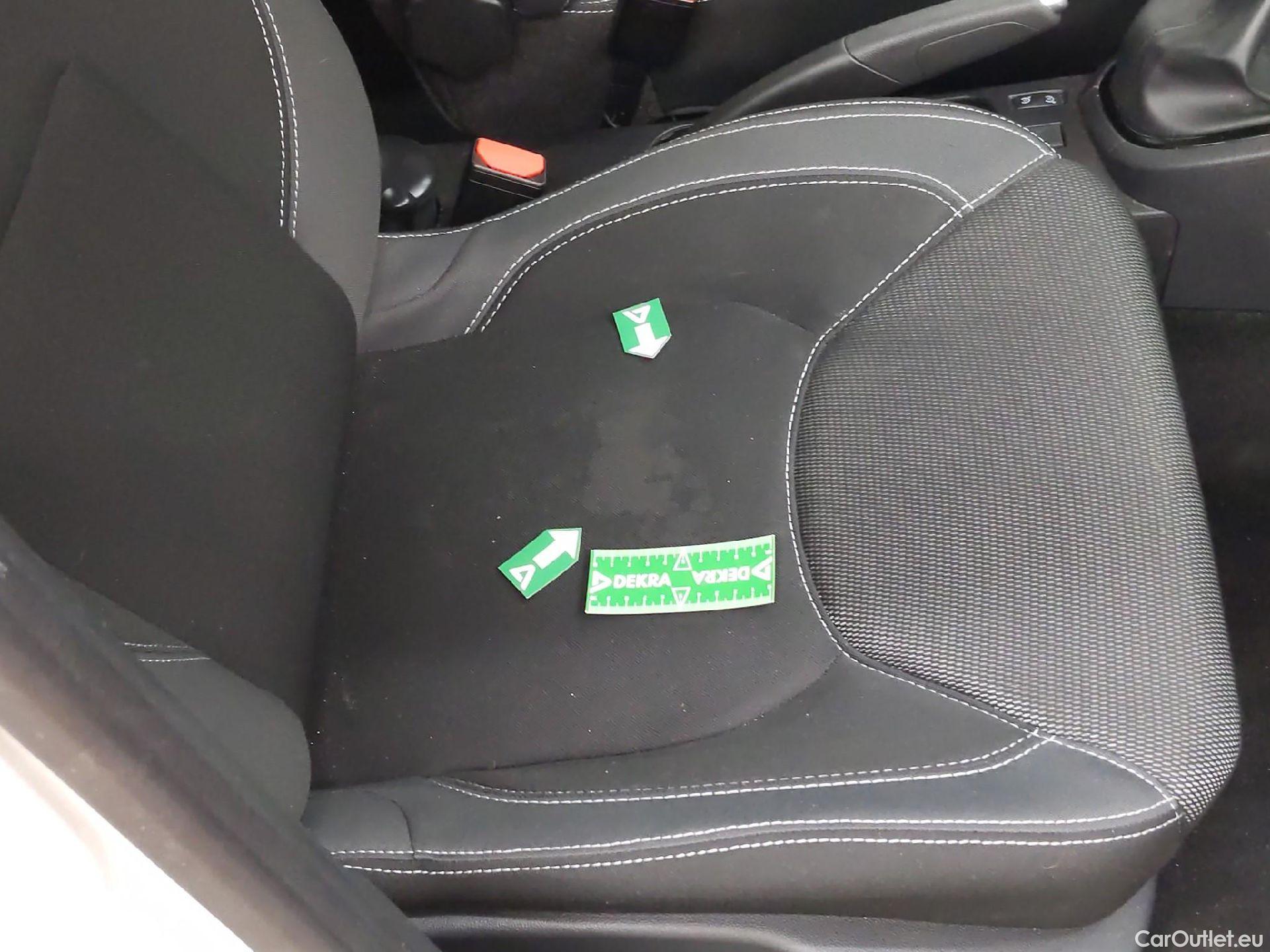  Renault  Clio  Société VU 5p Berline Air Medianav dCi 75 - 18 #14