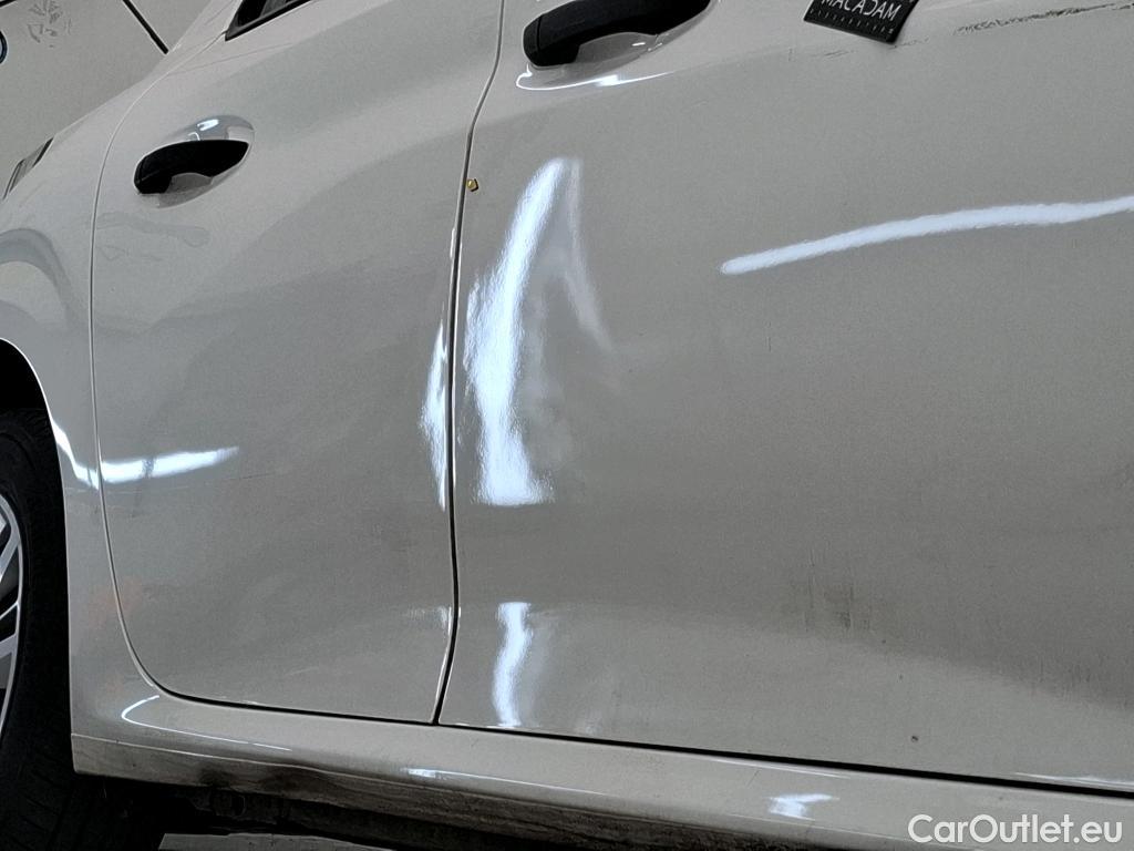  Peugeot  208  Premium 1.5 HDi 100CV BVM6 E6d #32