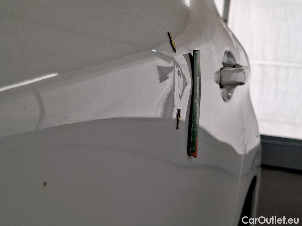  Peugeot  208  Affaire Premium Pack 1.5 HDi 100CV BVM5 E6dT #2