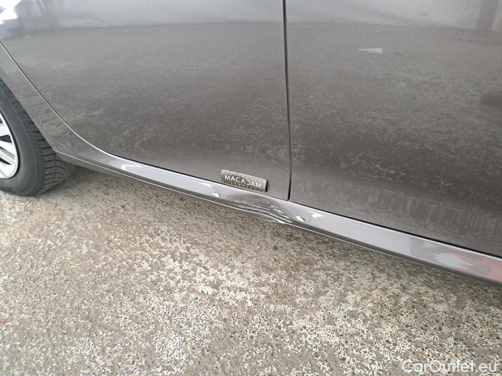  Peugeot  208  Premium 1.5 HDi 100CV BVM6 E6d #2