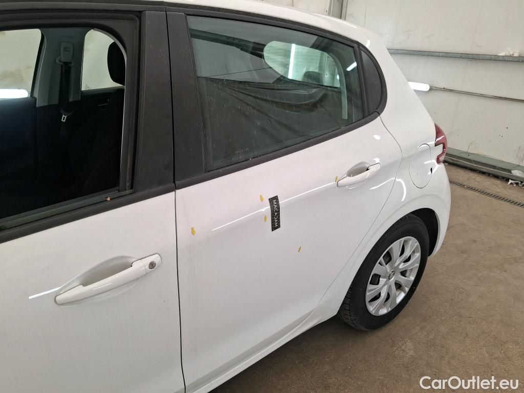  Peugeot  208  Affaire Premium Pack 1.6 HDi 75CV BVM5 E6 #10