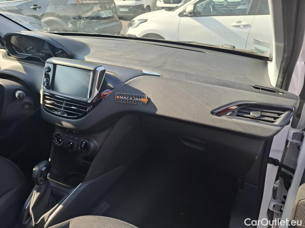  Peugeot  208  Affaire Premium Pack 1.2 80CV BVM5 E6dT #34
