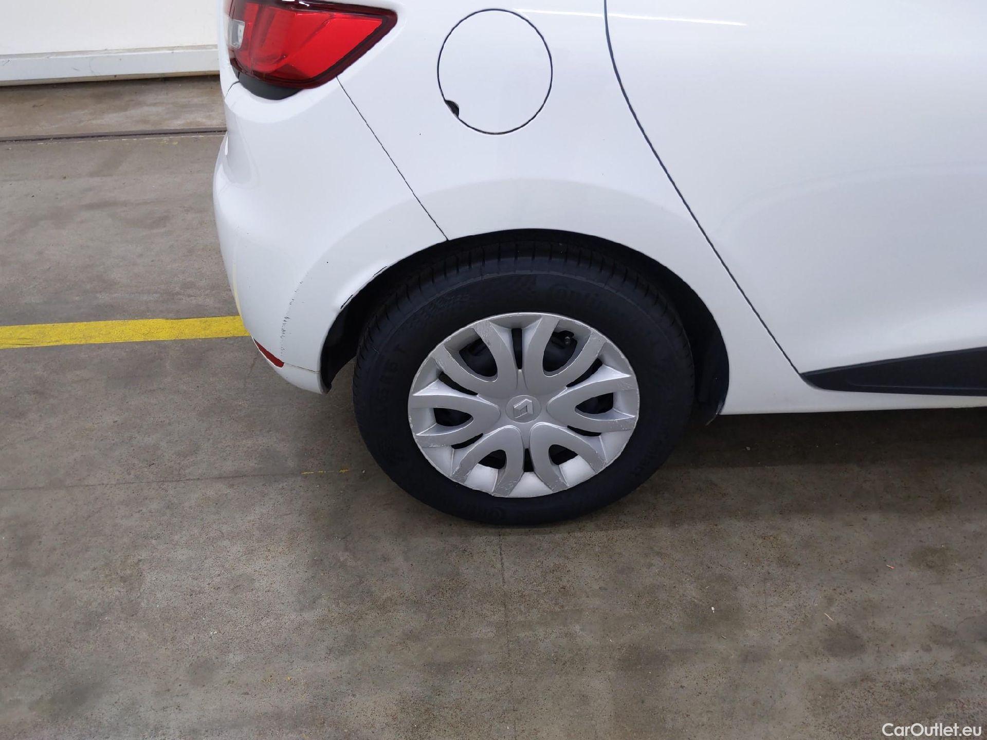  Renault  Clio  Société VU 5p Berline Air Medianav dCi 75 - 18 #10
