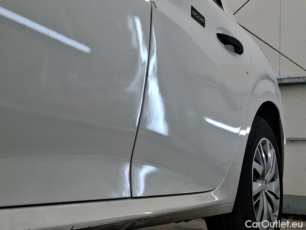  Peugeot  208  Premium 1.5 HDi 100CV BVM6 E6d #54
